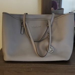 Michael kors tote